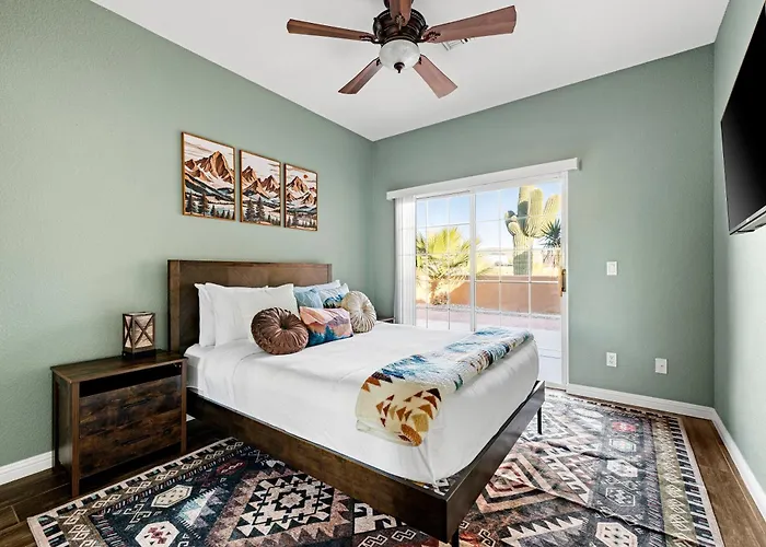 Private Desert Retreat W Heated Pool • Mountain Views