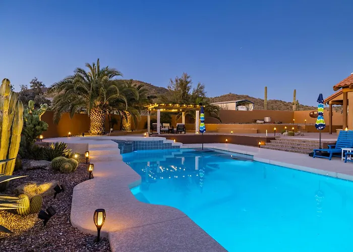 Private Desert Retreat W Heated Pool • Mountain Views Holiday home *