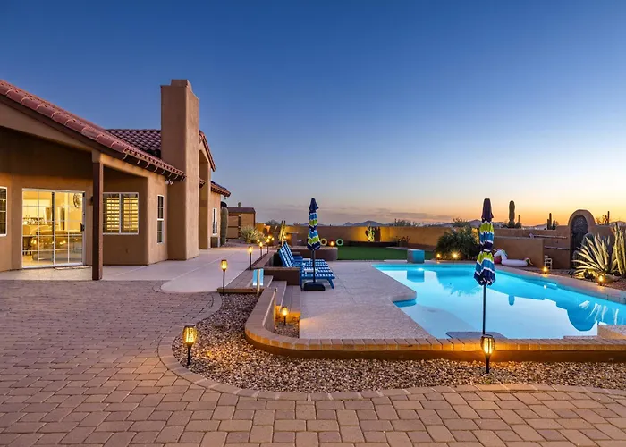 Private Desert Retreat W Heated Pool • Mountain Views Holiday home *
