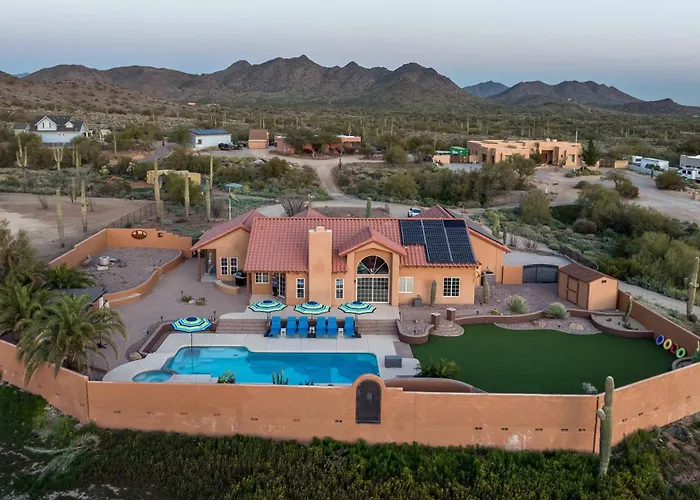 Holiday home Private Desert Retreat W Heated Pool • Mountain Views